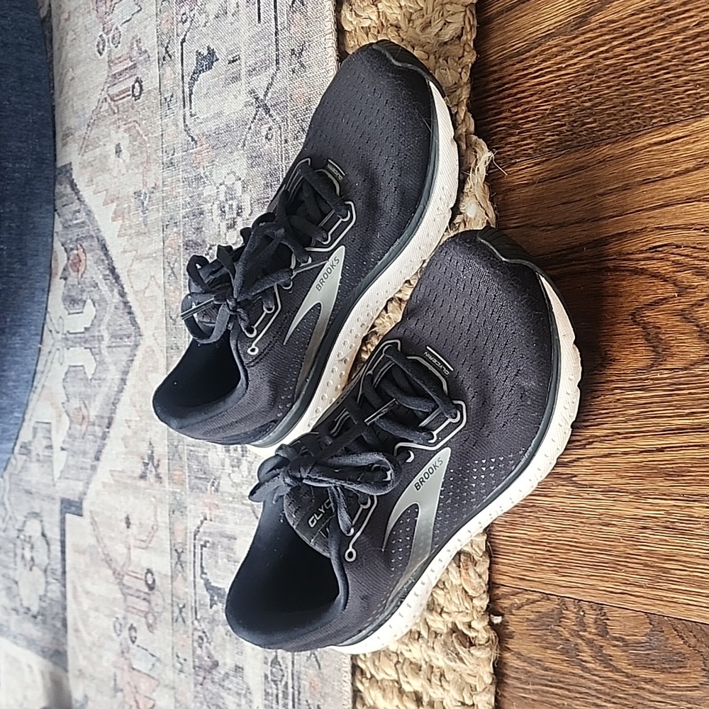 Brooks Gylcerin 18 Size 8.5